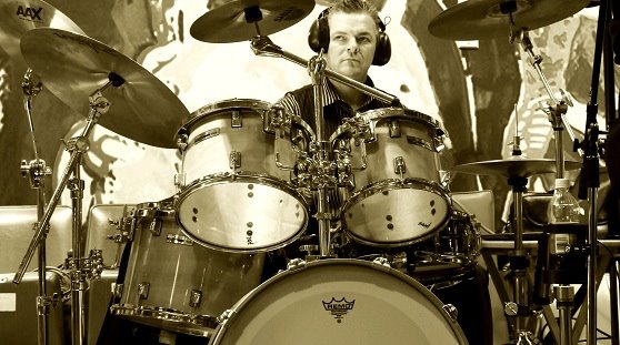 Tim Connolly