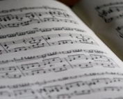 Music Lessons Online versus Live Instruction