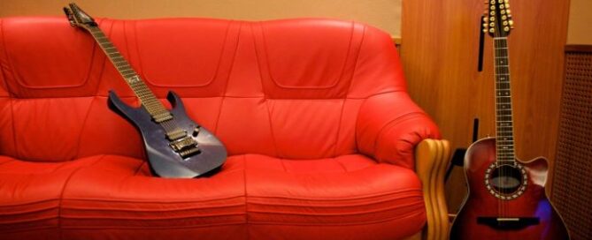 Picking Acoustic or Electric Guitar