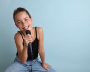 Girl vocalist singing Lessons
